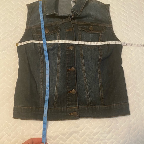 Xhilaration Denim Button Down Vest - Picture 4 of 5